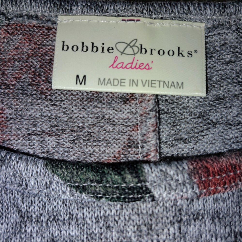 Bobbie Brooks Gray and Red Floral Top,NWT - Picture 3 of 7